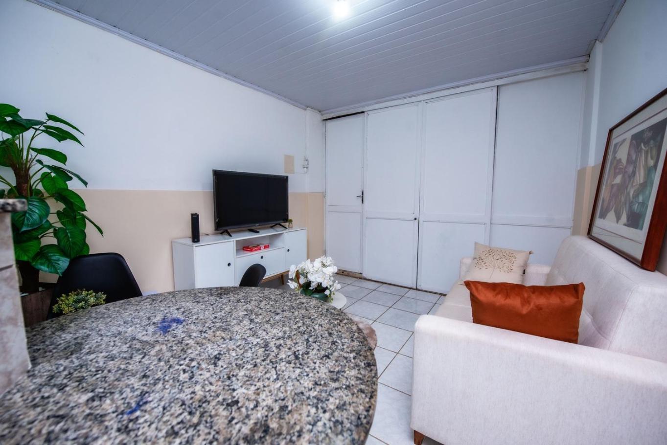 Apto Prox A Unb Com Wifi Em Asa Norte - Brasilia